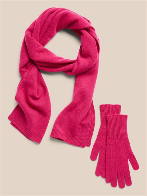 red cashmere scarf and gloves.